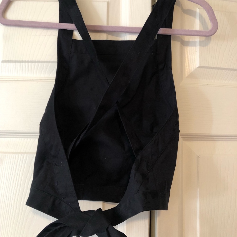 Urban Outfitters Cross Back Top, Super Flattering! Size Medium